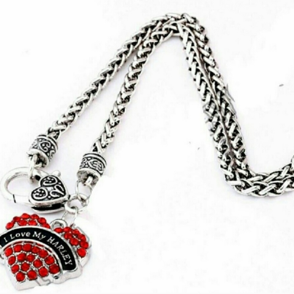 I love my Harley necklace.
